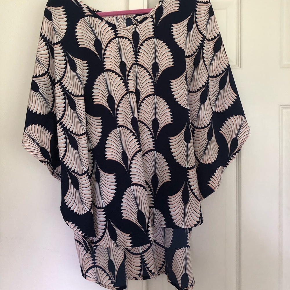 Manuhealii Women’s Blouse